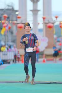 BIB: 5089
                            <button type="button" onclick="openModal(21766458)" class="btn btn-primary btn-sm float-right btn-popup" data-toggle="modal" data-target=".modal-high-quality">
                        <i class="fas fa-shopping-cart"></i> Add to Cart
                    </button>
                                            <button type="button" onclick="isThisMe(21766458, true)" class="btn btn-success btn-sm float-right btn-popup btn-isme hidden" data-toggle="tooltip" data-placement="bottom" title="นี่คือรูปของคุณใช่ไหม คลิกที่นี่เพื่อเอาเข้าอัลบั้ม">
                        <i class="fas fa-plus"></i> Add to album
                    </button>
                    <button type="button" onclick="isThisMe(21766458, false)" class="btn btn-warning btn-sm float-right btn-popup btn-isnotme hidden">
                        <i class="fas fa-ban"></i> Remove from album
                    </button>